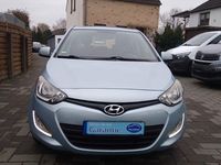 Gebraucht Hyundai i20 Style 86 PS (63 kW) 2013 Blau Kleinwagen