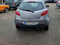 Gebraucht Mazda 2 Independence 75 PS (55 kW) 2010 Silber Kleinwagen