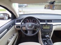 Gebraucht Skoda Superb Elegance 140 PS (102 kW) 2012 Braun metallic Kombi