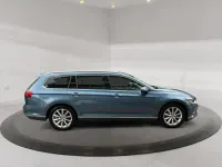 Gebraucht VW Passat Highline 150 PS (110 kW) 2015 Blau Kombi