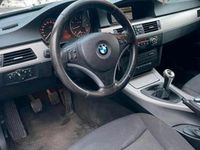 Gebraucht BMW 320 150 PS (110 kW) 2007 Silber Kombi