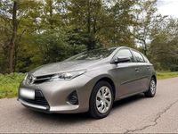 Gebraucht Toyota Auris 99 PS (72 kW) 2013 Grau Limousine
