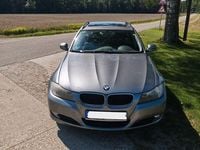 Gebraucht BMW 318 143 PS (105 kW) 2008 Grau Kombi