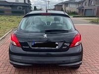 Gebraucht Peugeot 207 95 PS (69 kW) 2011 Schwarz Kleinwagen