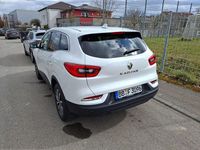 Gebraucht Renault Kadjar Zen 140 PS (102 kW) 2022 Weiß SUV