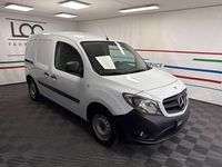 Gebraucht Mercedes Citan 109 95 PS (69 kW) 2021 Arktikweiss Van / Kleinbus