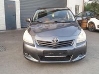 Gebraucht Toyota Verso Edition 147 PS (108 kW) 2011 Grau Van / Kleinbus