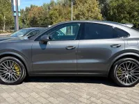 Gebraucht Porsche Cayenne E-Hybrid Coupe 462 PS (339 kW) 2022 Quarzitgraumetallic SUV