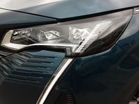 Gebraucht Peugeot 3008 Allure 224 PS (164 kW) 2021 Lackierung blau celebes/metall SUV