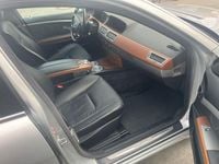 Gebraucht BMW 735 272 PS (200 kW) 2001 Grau Limousine