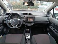 Gebraucht Toyota Yaris Multidrive S 99 PS (72 kW) 2013 Silber Kleinwagen