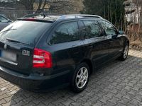 Gebraucht Skoda Octavia 160 PS (117 kW) 2010 Schwarz Kombi