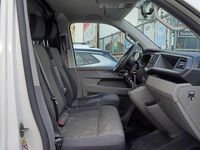 Gebraucht VW Transporter 110 PS (80 kW) 2020 Candyweiß Van