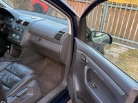 Gebraucht VW Touran 150 PS (110 kW) 2004 Blau Van / Kleinbus