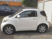 Gebraucht Toyota iQ 68 PS (50 kW) 2011 Weiß Kleinwagen