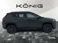 Käytetty Jeep Compass 179 HP (131 kW) 2022 Musta Katumaasturi