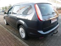 Gebraucht Ford Focus Titanium 125 PS (91 kW) 2008 Grau Limousine