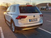 gebraucht VW Tiguan 2.0 TDI SCR 4Motion BlueMotion Techn. DSG Exclusiv