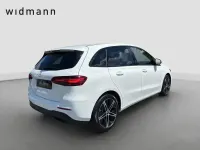 Gebraucht Mercedes B200 Advanced 163 PS (119 kW) 2024 Unilack polarweiss Kleinwagen
