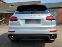 Usata Porsche Cayenne S Chrono 283 CV (208 kW) 2017 Argento SUV