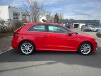 Gebraucht Audi A3 S-Line 150 PS (110 kW) 2015 Rot Limousine
