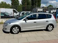 Używany Hyundai i30 Edition 90 KM (66 kW) 2012 Srebrny Kombi