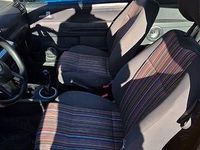 Second-hand VW Fox 75 CP (55 kW) 2005 Galben Hatchback