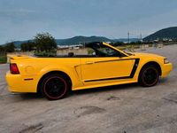 Second-hand Ford Mustang 196 CP (144 kW) 2000 Galben Cabrio