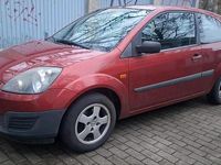 Gebraucht Ford Fiesta 69 PS (50 kW) 2007 Rot Kleinwagen