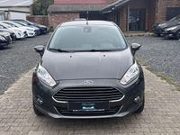 Gebraucht Ford Fiesta Titanium 125 PS (91 kW) 2017 Grau Limousine