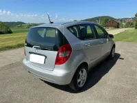 Gebraucht Mercedes A180 109 PS (80 kW) 2012 Silber Limousine