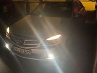 Second-hand Mercedes C200 136 CP (100 kW) 2010 Argintiu Berlinǎ