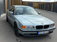 Gebraucht BMW 735 238 PS (175 kW) 2001 Blau Limousine