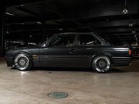 Gebraucht BMW 325 Performance 321 PS (236 kW) 1988 Schwarz Coupé