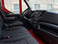 Gebraucht Iveco Daily 170 PS (125 kW) 2014 Rot Van / Kleinbus