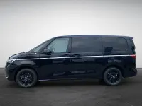 Gebraucht VW Multivan Style 150 PS (110 kW) 2023 Grau Van / Kleinbus