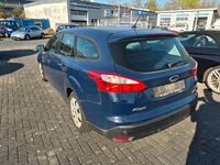 Gebraucht Ford Focus Ambiente 101 PS (74 kW) 2014 Blau Kombi