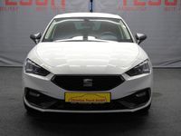 Używany Seat Leon FR 204 KM (150 kW) 2021 Biały Sedan/Limuzyna