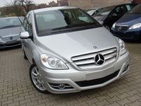Usata Mercedes B150 95 CV (69 kW) 2008 Argento Monovolume