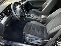 Gebraucht VW Passat Highline 179 PS (131 kW) 2018 Schwarz Kombi