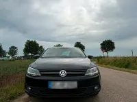 Gebraucht VW Jetta 105 PS (77 kW) 2012 Schwarz Limousine