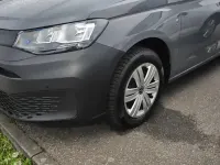 Używany VW Caddy 122 KM (89 kW) 2021 Szary Minivan
