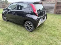 Gebraucht Toyota Aygo Team 72 PS (52 kW) 2019 Schwarz Kleinwagen
