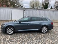 Gebraucht Skoda Superb Style 120 PS (88 kW) 2015 Grau Kombi