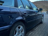 Gebraucht BMW 525 192 PS (141 kW) 2002 Blau Kombi