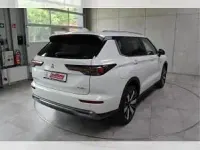 Neu Mitsubishi Outlander P-HEV 306 PS (225 kW) 2026 Weiß (andenweiß) SUV