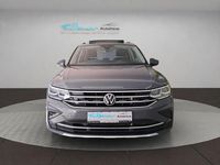 Gebraucht VW Tiguan Elegance 245 PS (180 kW) 2022 Delfingrau, metallic SUV