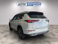 Neu Mitsubishi Outlander P-HEV Intro Edition 306 PS (225 kW) 2025 Weiss SUV