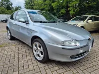 Gebraucht Alfa Romeo 147 115 PS (84 kW) 2004 Grau Kleinwagen