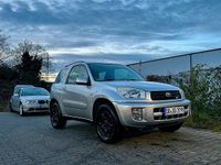 Gebraucht Toyota RAV4 125 PS (91 kW) 2001 Silber SUV